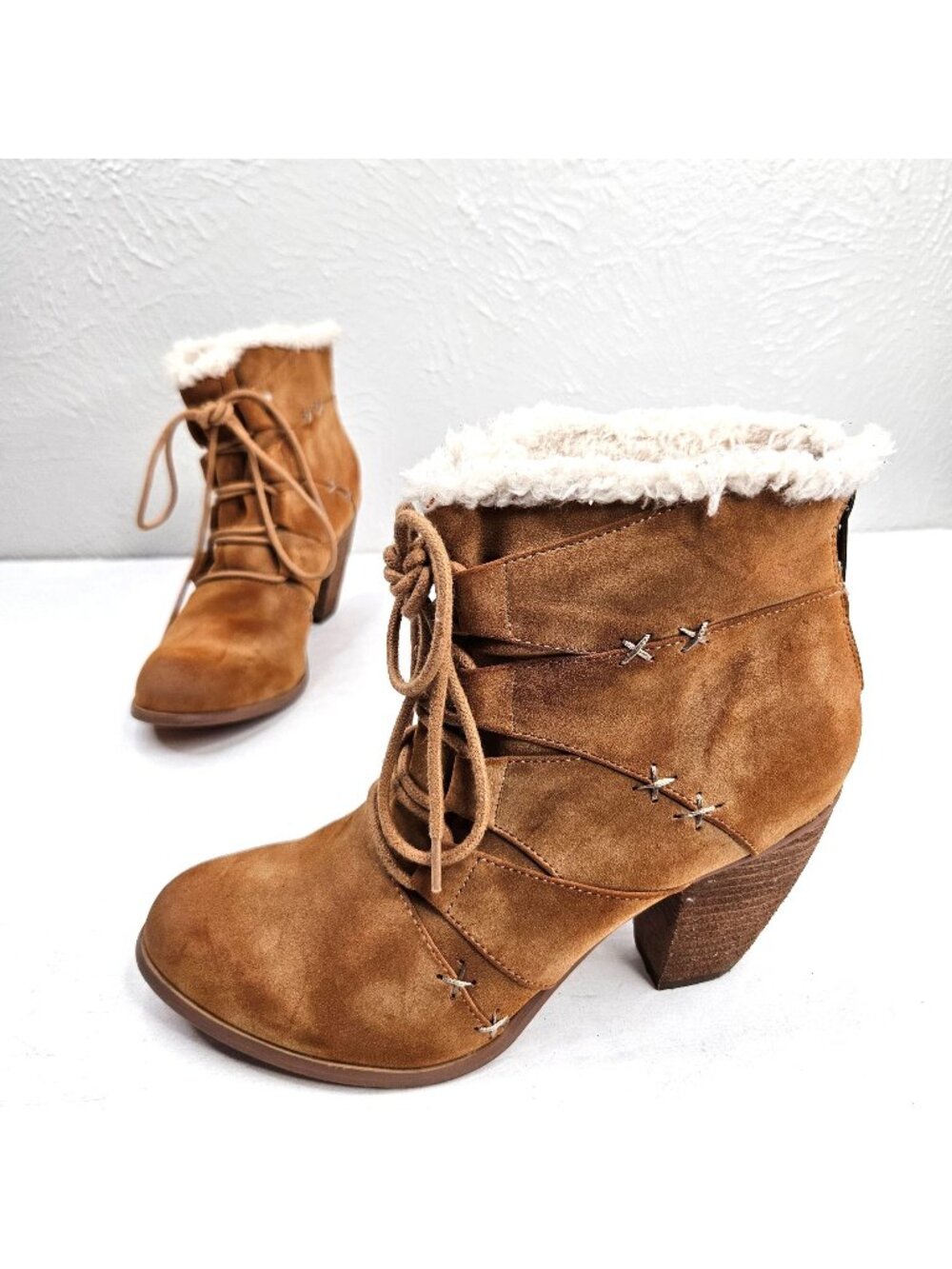 Not Rated Faux Fur Ankle Booties Brown Lace Up Block Heel Shearling Boots Sz 6.5